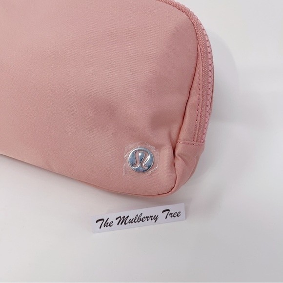 Lululemon Everywhere Belt Bag 1L Water Repellent NWT Fanny Pack Pink Pastel - Picture 5 of 16